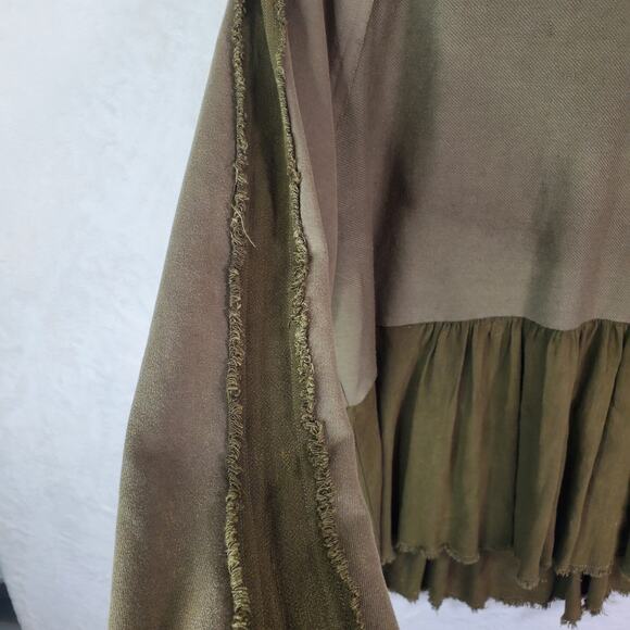 UMGEE MINERAL WASHED FRENCH TERRY RUFFLE THIN SWEATSHIRT SMALL GREEN OVERSIZED - Picture 3 of 8